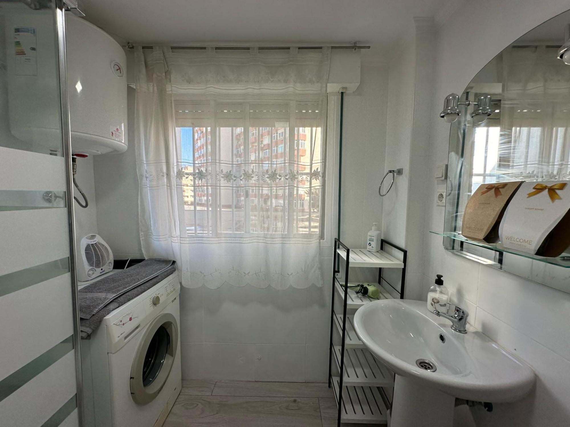 Cg131 - Centro 50 Metros, Playa 650 Metros, Wifi, Fire Stick Amazon Apartman Torremolinos Kültér fotó